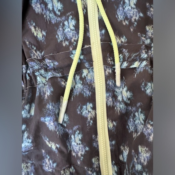 Free People Movement Cropped Windbreaker Jacket - Picture 4 of 8